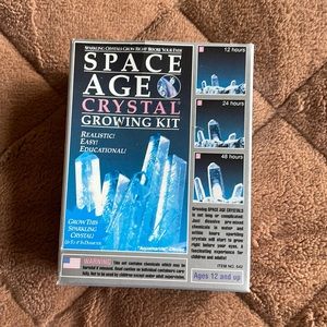 Space Age Crystal growing kit